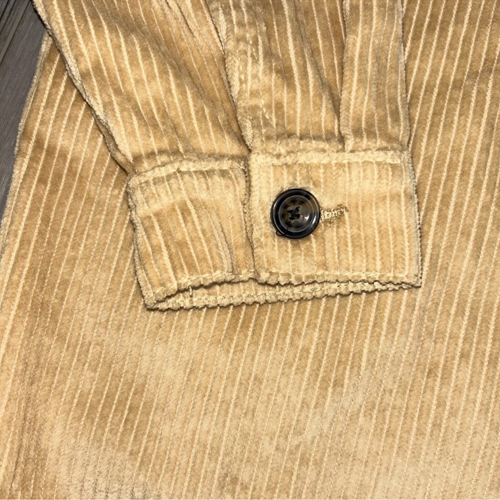 Tan Color Women’s Size 6 Oversize Corduroy Style Shirt CoatBig Buttons By Boohoo - Picture 8 of 8